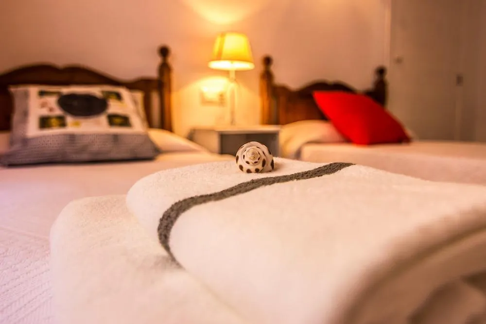 Beach House Rosa Colonia de Sant Jordi 0*,